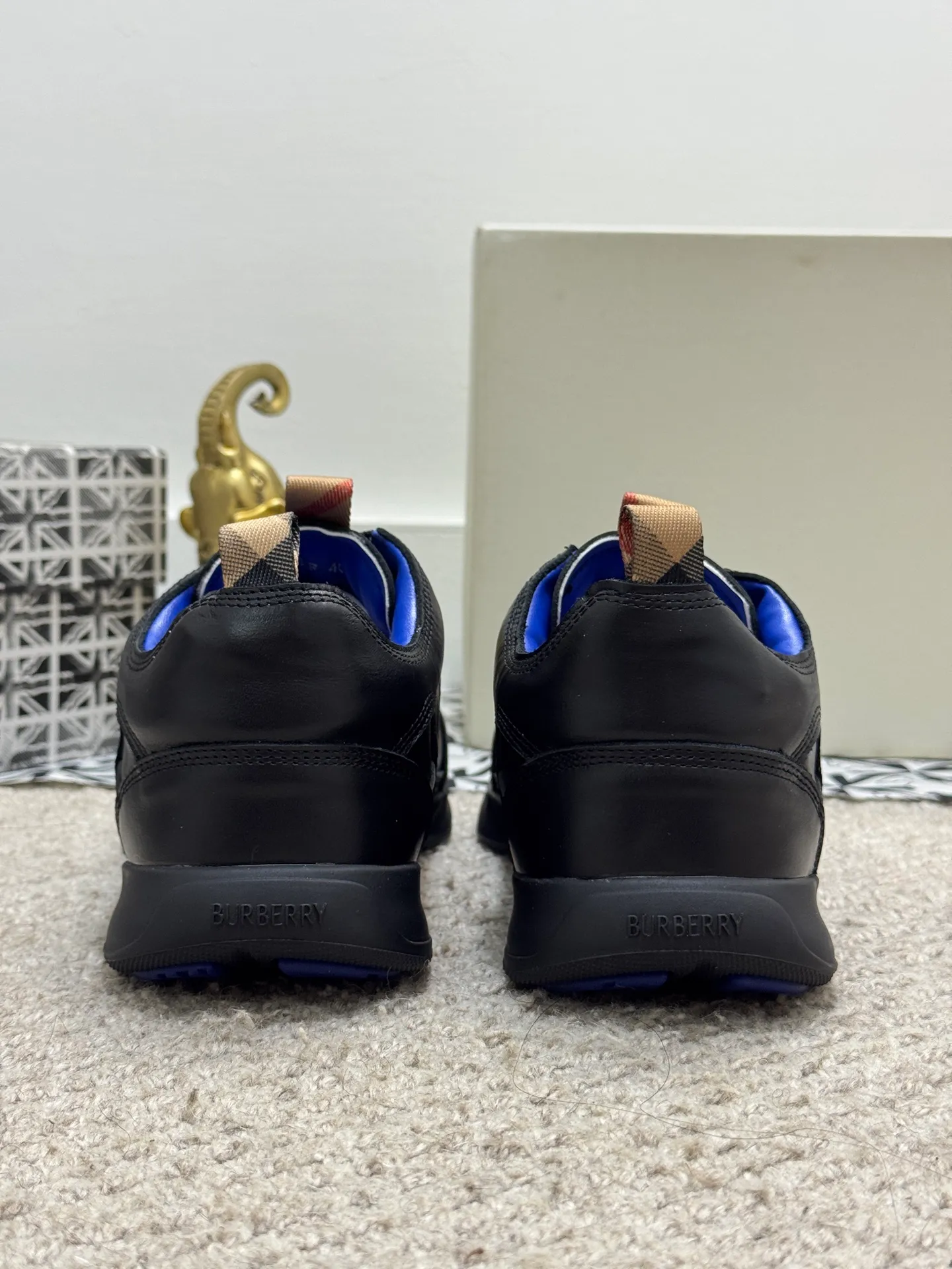 Men's shoes 💰420 [New style] 🐝🐝 [BURBERRY] Burberry - high-end quality original order 🔍🔍🔍 Upper: imported 🔝 calfskin, brand knitted pattern, tongue brand cloth label, lining: sheepskin lining, - outsole: rubber; two-color molded outsole, ultra-high quality control·fine workmanship: highlighted (high-end·luxury·grade) Size :38-44 (45 customized
